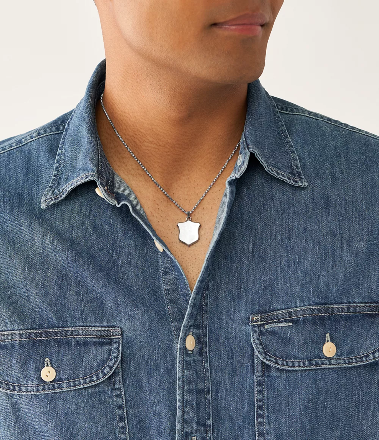 Fossil 6J041922 gümüş ton miras kalkanı paslanmaz çelik kolye kolye takı erkekler