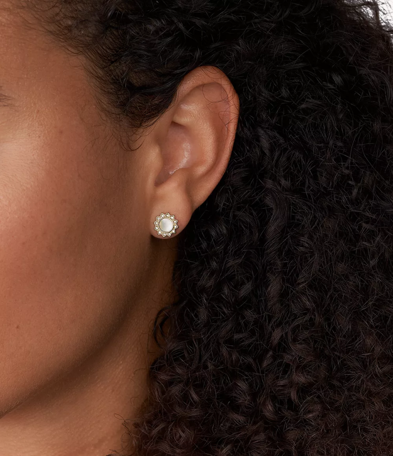 Fossil 6J041070 sedef val sen benim güneş ışığımsın paslanmaz çelik saplama küpeler takı kadınlar