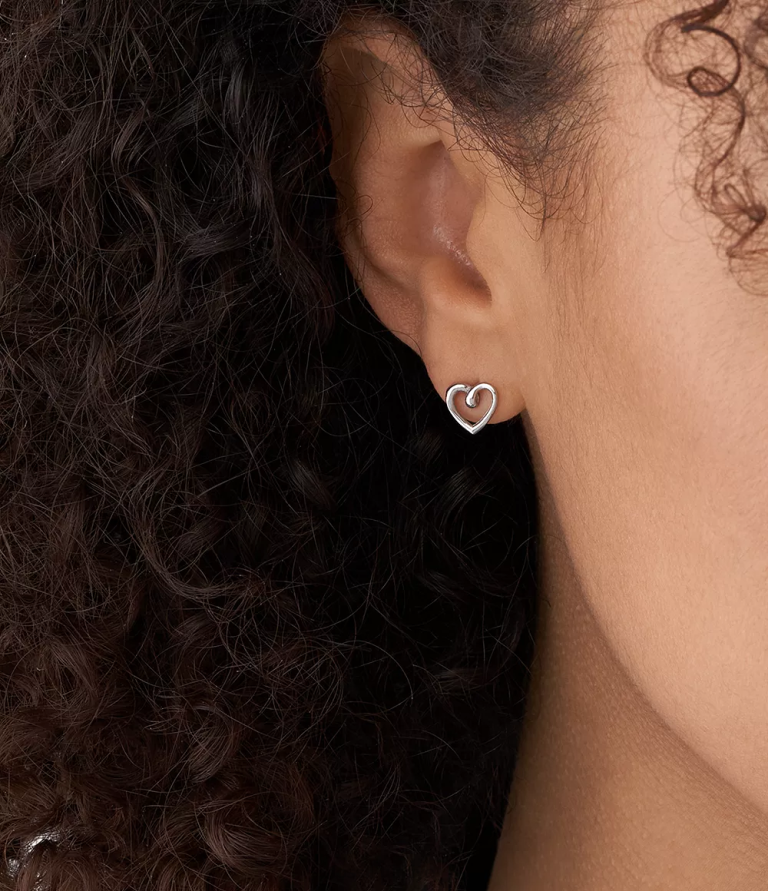 Fossil 6J041171 gümüş ton paslanmaz çelik saplama küpeler takı kadınlar